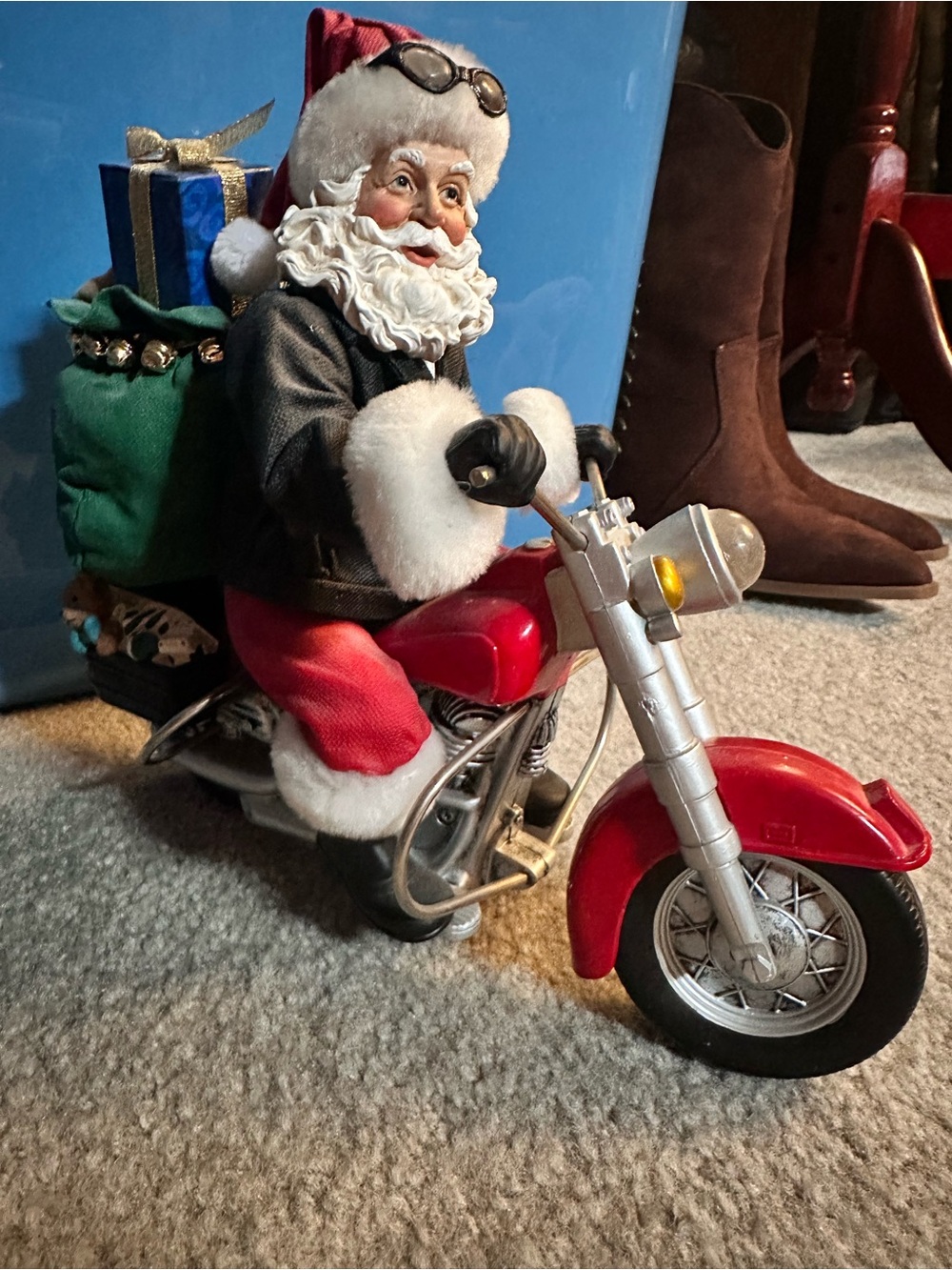 Dept 56 Santa motorcycle figurine